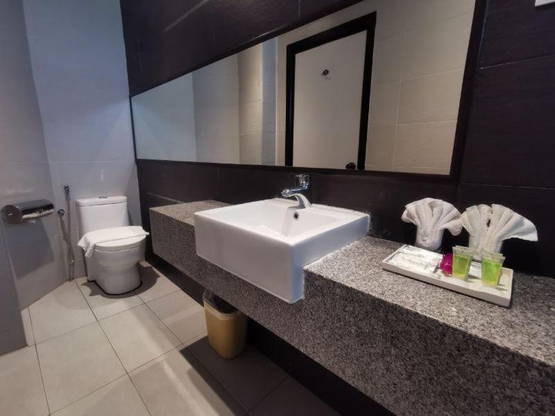 Amansari Residence Resort Johor Bahru Exterior photo